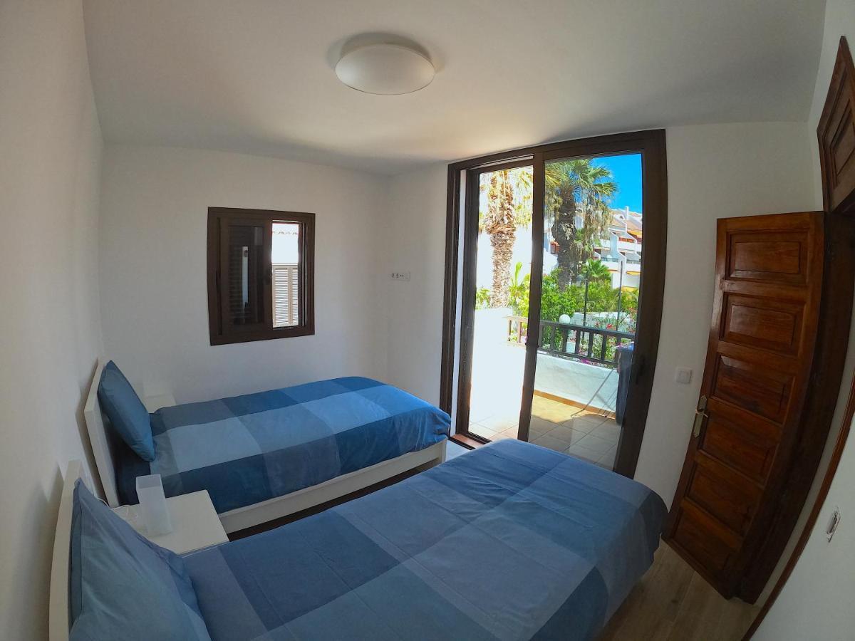 Parque Santiago I - 2 Bedroom - 1 Bathroom - Open Plan Living - Kitchen Area - Extra Large Balcony - First Floor Apartment Playa de las Americas  Exteriér fotografie
